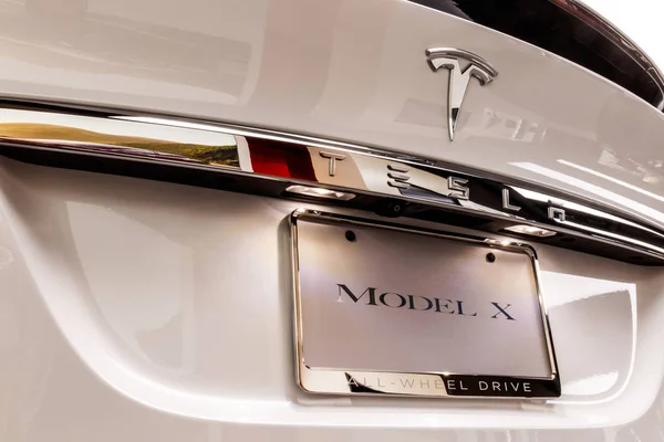 Chicago Circa Maja 2018 Showroom Tesla Model Tesla Projektuje Produkuje — Zdjęcie stockowe