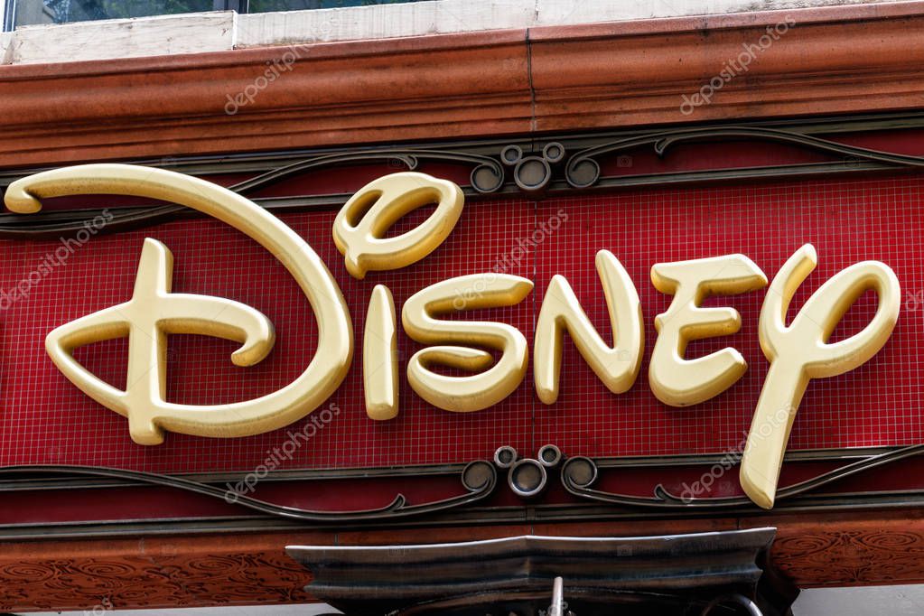 Chicago - Circa May 2018: Disney Store Retail Mall Location. Disney Store is the Official Site for Disney Shopping I