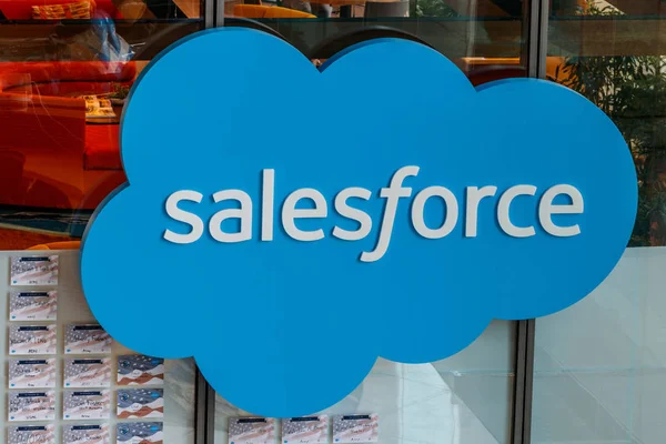 Indianapolis Május 2018 Körül Belső Salesforce Torony Salesforce Com Egy — Stock Fotó