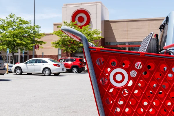 Kokomo Circa Maio 2018 Target Retail Store Baskets Vendas Online — Fotografia de Stock