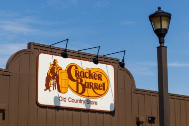 Kokomo - Temmuz 2018 yaklaşık: Cracker Namlu eski ülke depo konumu. Cracker Namlu hizmet vermektedir Homestyle gıda ben