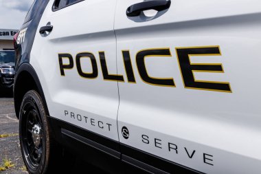 Noblesville - Temmuz 2018 yaklaşık: Ben bekleyen istasyonunda yapılan aramalarda yeni polis arabaları