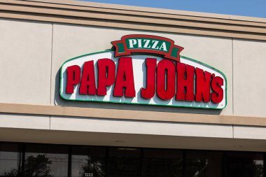 Mishawaka - yaklaşık Ağustos 2018: Papa John's eve servis Pizza restoran. Tartışmalı kurucusu John Schnatter dışarı CEO'su II kaldı
