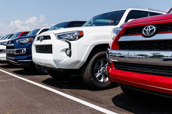 Pescadores Circa Agosto 2018 Novos Veículos Exibição Carro Toyota Concessionária — Fotografia de Stock