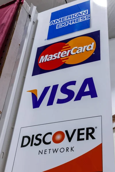 Indianapolis Circa Januari 2019 Visa Mastercard Discover Dan Logo American — Stok Foto