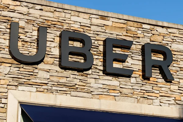 Cincinnati Circa Febrero 2019 Uber Greenlight Hub Los Conductores Uber — Foto de Stock