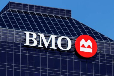 Indianapolis-Circa Nisan 2019: Signage ve logo BMO Harris Bankası. BMO Harris, Montreal Bankası 'nın bir iştiraki