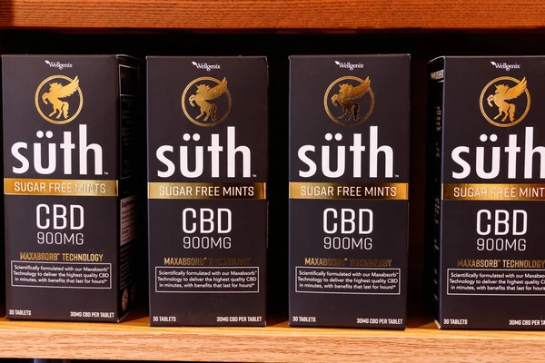 St. Marys-circa april 2019: Suth CBD mints. De populariteit van CBD-olie als geneesmiddel is omhooggeslagen — Stockfoto