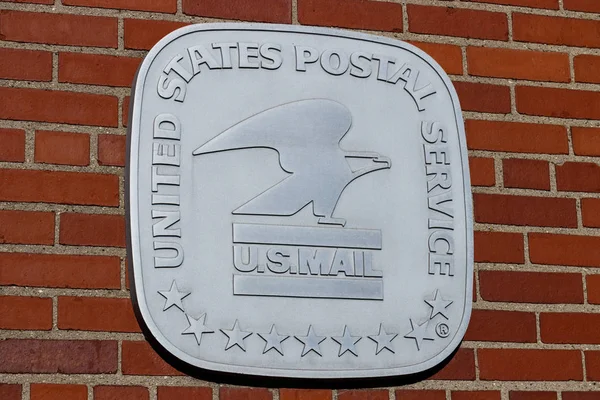 Celina - Circa April 2019: USPS Post Office Location. The USPS is Responsible for Providing Mail Delivery II — Stock Photo, Image