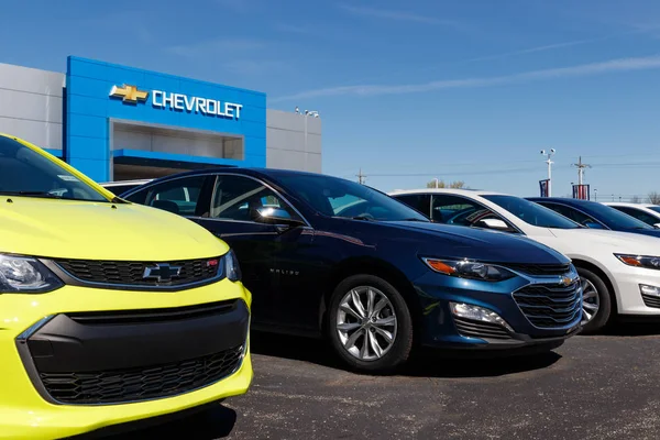 Noblesville-Circa április 2019: Chevrolet Automobile márkakereskedések. Chevy egy osztály a General Motors — Stock Fotó