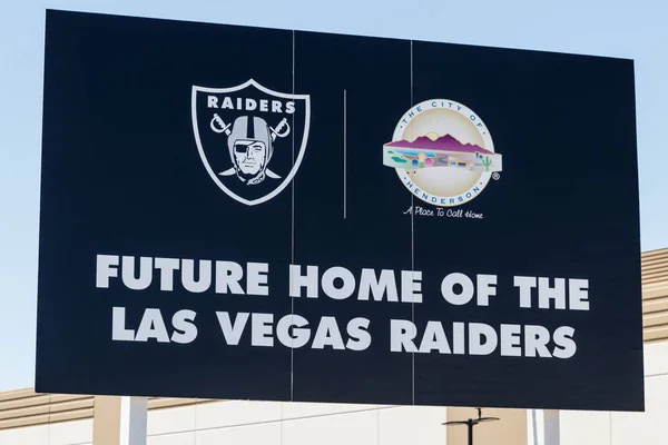 Henderson - Circa June 2019: Raiders new practice facility. The Raiders начинают играть в Лас-Вегасе в 2020 году I — стоковое фото