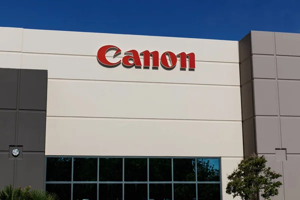 Las Vegas - Circa junio 2019: Oficina de Canon Solutions. Canon fabrica fotografía, imágenes y productos ópticos I — Foto de Stock