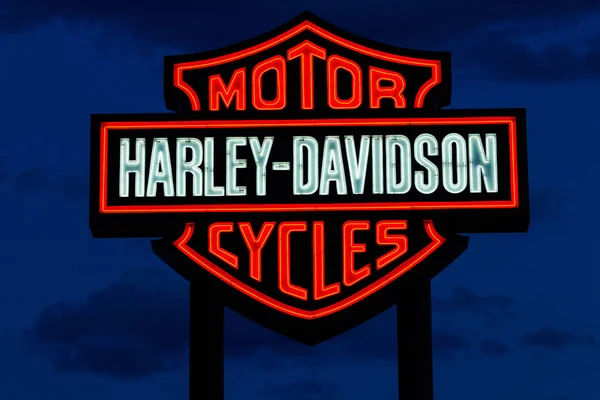 Las Vegas - Vers juin 2019 : logo et signalisation Harley Davidson. Harley Davidson Motos sont connus pour leur fidèle suite I — Photo