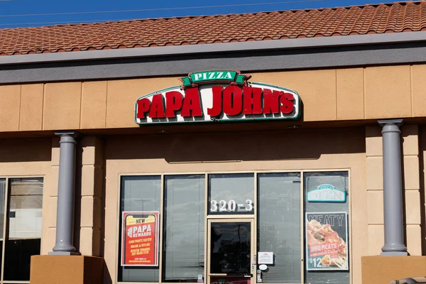 Las Vegas-Circa Haziran 2019: Papa John 's Take-Out Pizza Restaurant. Papa John 's dünyanın en büyük üçüncü take-out ve pizza teslimat zinciri ı