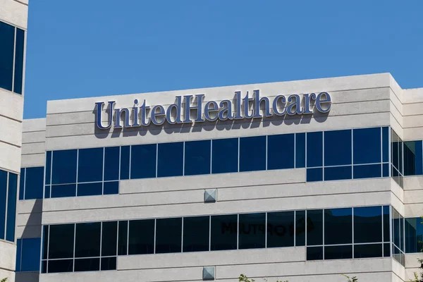 Las Vegas - Circa junio 2019: UnitedHealthcare Nevada Office. UnitedHealth Group proporciona seguro de salud para empleadores, personas y familias II — Foto de Stock