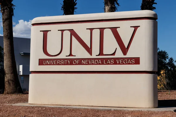 Las Vegas - Circa junio 2019: Universidad de Nevada en Las Vegas. UNLV ofrece más de 350 grados en diferentes campos I — Foto de Stock