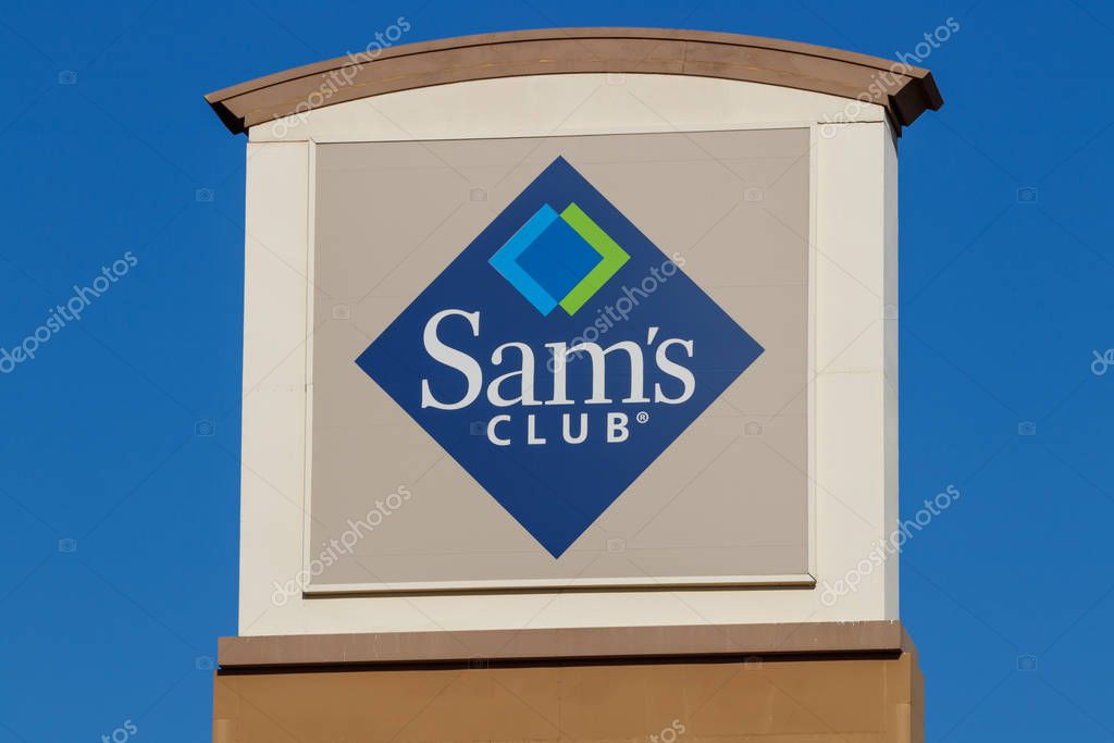 Las Vegas - Circa June 2019: Sam's Club Warehouse. Sam's Club is a chain of membership only stores owned by Walmart II