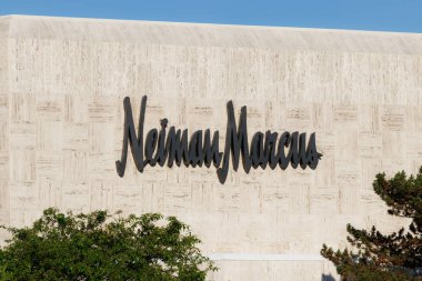 Deerfield - Circa Haziran 2019: Neiman Marcus mağaza. Neiman Marcus 1907 yılında Iii kurulmuştur