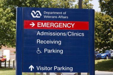 Louisville - Circa Temmuz 2019: Gaziler İşleri tabela ve logo. Va askeri gazilere sağlık hizmetleri vermektedir Viii