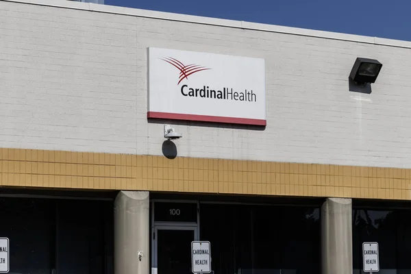Indianápolis - Circa julio 2019: Cardenal Oficina de Salud. Cardinal Health distribuye productos farmacéuticos y médicos IV — Foto de Stock