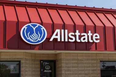 Ft. Wayne - Yaklaşık Ağustos 2019: Allstate Sigorta Logosu ve Tabela. Allstate Corporation, ABD'nin en büyük ikinci kişisel hat sigortacısi.