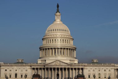 Amerika Birleşik Devletleri Capitol Binası. Temsilciler Meclisi ve Senato II'nin odalarına ev sahipliği yapmaktadır.