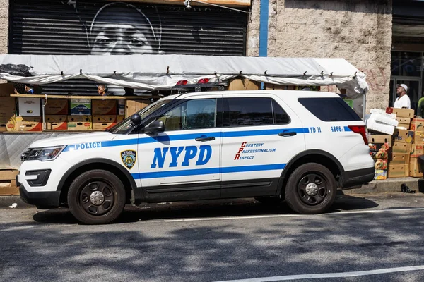 New York - Circa agosto 2019: New York Police Department SUV. NYPD tem jurisdição em todos os bairros de Nova Iorque III — Fotografia de Stock
