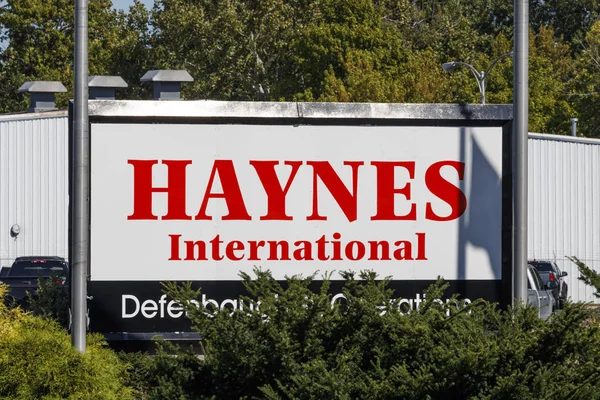 Kokomo - Circa September 2019: Haynes International manufacturing facility. Haynes International produces alloys used in aerospace, chemical and turbine manufacturing II — Stock Photo, Image