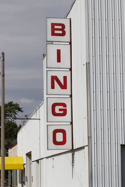 Marion - Circa septiembre 2019: Bingo Hall and Parlor. Bingo ofrece la oportunidad de ganar dinero y proporciona valor de entretenimiento —  Fotos de Stock