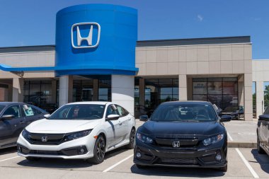 Indianapolis - Mayıs 2020: Honda Motor Co otomobil ve SUV bayiliği. Honda dünyanın en güvenilir arabaları arasında üretir..