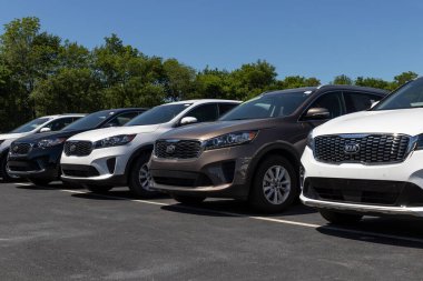 Indianapolis - Mayıs 2020: Kia Motor Yerel Araba Satıcısı. Kia Motor Hyundai Motor Şirketi 'ne ait bir azınlık..