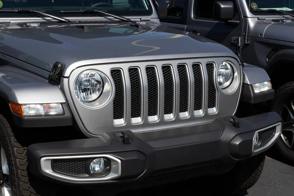 Noblesville Circa July 2020 Jeep Wrangler Iconic Grille Chrysler Jeep — 图库照片