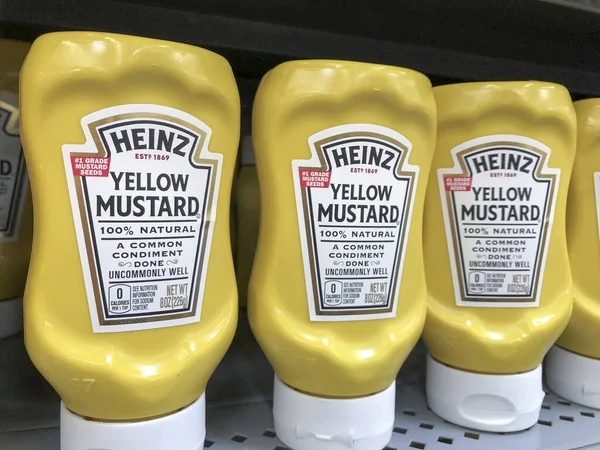 Kokomo Circa July 2020 Kraft Heinz Branded Mustard Kraft Heinz — Stock Photo, Image