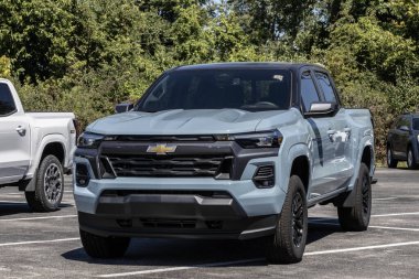 Kokomo - 31 Ağustos 2025 Chevrolet Colorado 4WD LT Taksi Sergisi. Chevy, Colorado 'ya 2.7L TurboMax 4 silindirli motor sunuyor. MY:2025