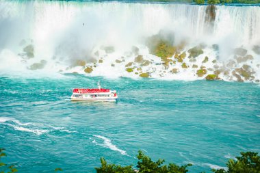 Niagara Falls - Excursion boat navigating Niagara lake clipart