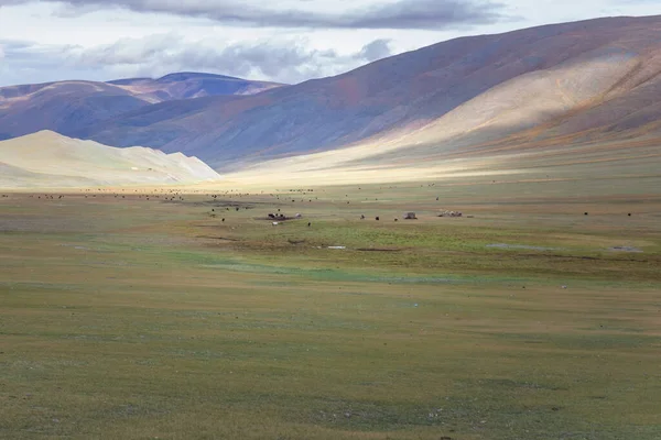 Typowy Widok Mongolskiego Krajobrazu Mongolski Altai Mongolia — Zdjęcie stockowe