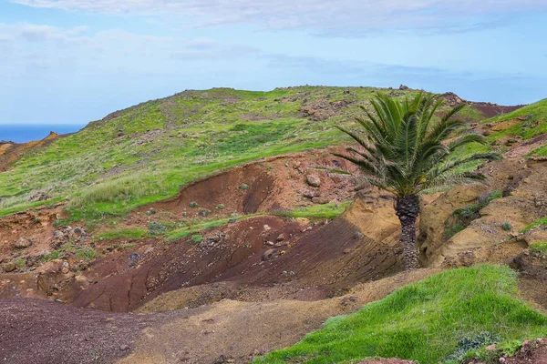 East coast Madeira Adası üzerinde güzel manzara. Ponta de Sao Lourenco. Portekiz.