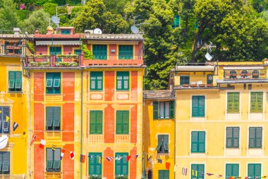 Portofino, İtalya için renkli evlerin dış