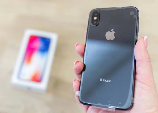 IPhone X akıllı telefon. En son Apple Iphone 10 cep telefonu. — Stok fotoğraf