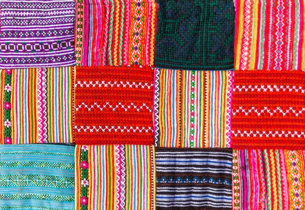 Лоскутное одеяло в многоцветном азиатском стиле — стоковое фото