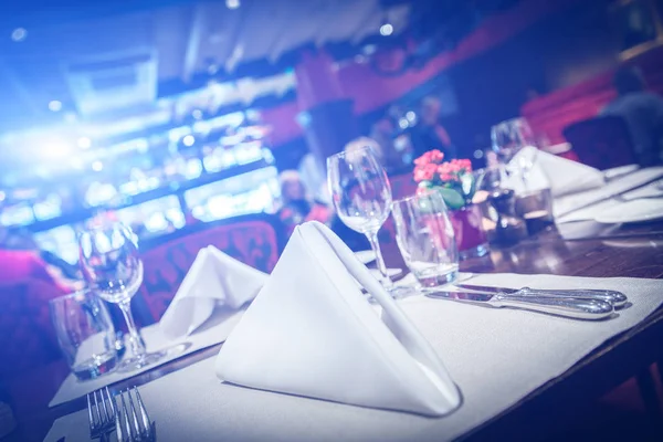 Fine table setting with blue light flare — Stock Photo, Image