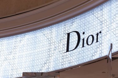 Las Vegas, Nevada, ABD - 13 Mayıs 2019: Abd'nin Las Vegas şehrindeki Wynn otelinde Christian Dior mağazasının logosu. Modanın yapımcısı ve yapımcısı