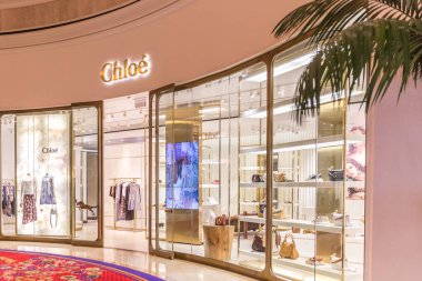 Las Vegas, Nevada, ABD - 13 Mayıs 2019: Las Vegas'taki Wynn Otelinde Chloe mağazasının logosu. Chloe uluslararası bir Fransız lüks moda evi