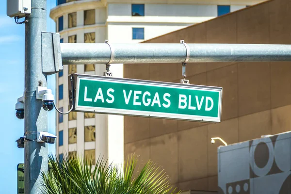 Las Vegas blvd Boulevard calle y señal de tráfico —  Fotos de Stock