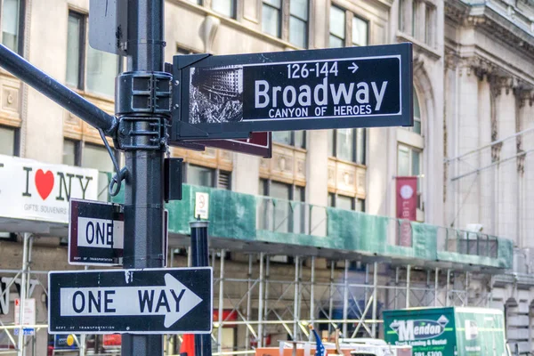 NEW YORK, NEW YORK - MAY 16, 2019: Broadway street sign in New York City. Broadway is known for its musicals, theaters and shows. — Stock Photo, Image