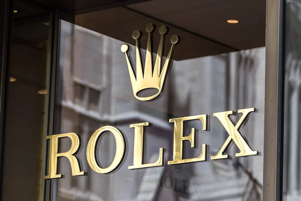 NUEVA YORK, EE.UU. - 15 DE MAYO DE 2019: Edificio Rolex en la esquina de la 5ª Avenida y la Calle 53 en Midtown Manhattan, Nueva York, EE.UU. — Foto de Stock