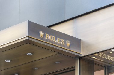 New York, ABD-15 Mayıs 2019:5. bulvar köşesinde Rolex Binası ve New York 'ta Midtown Manhattan 'da 53rd Street, ABD