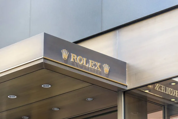 NUEVA YORK, EE.UU. - 15 DE MAYO DE 2019: Edificio Rolex en la esquina de la 5ª Avenida y la Calle 53 en Midtown Manhattan, Nueva York, EE.UU. — Foto de Stock