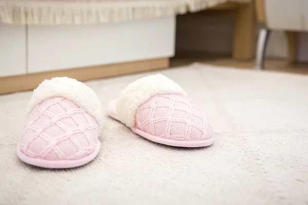 Woman house slipper on floor carpete slippers — Stock Photo, Image