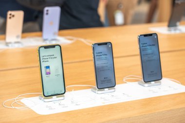Aventura, Florida, Abd - 20 Eylül 2019: Apple'ın yeni akıllı telefonu olarak gösterilen iphone 11, 11 Pro ve Pro Max satışa çıkıyor